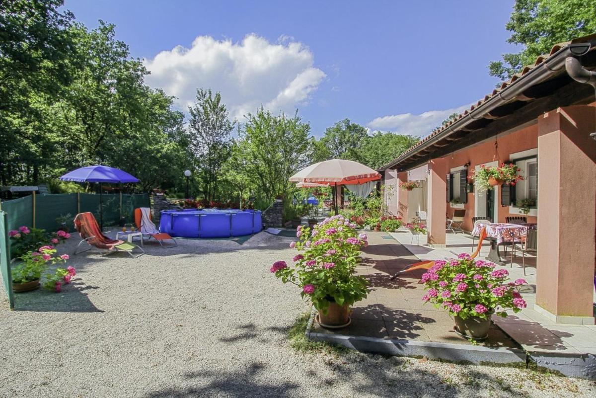 Dalibor In Jakacici - Haus Fuer 2-4 Personen Gracisce Exterior foto